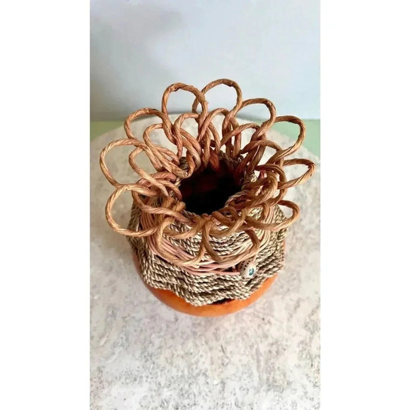 Vintage Handmade Carved Embellished Brown Gourd Decorative Vase Tabletop Decor s - Picture 1 of 12